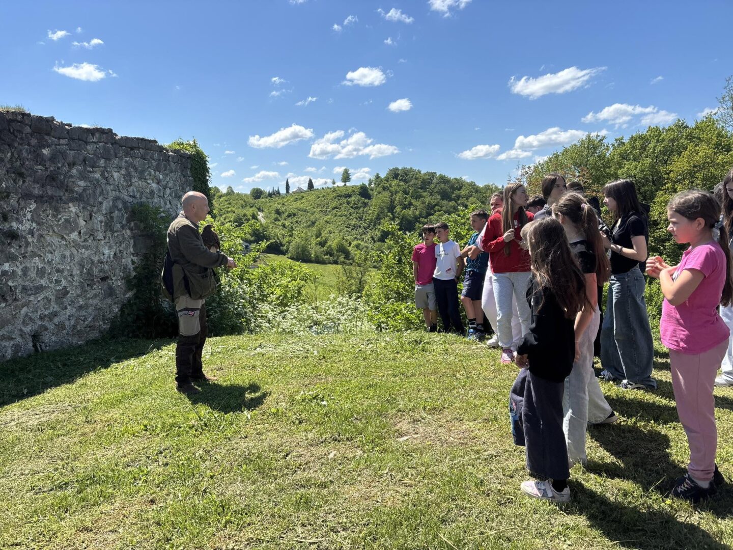 Baština – sokolarenje 30.4.26. unesco kult. baština Viktor Šegrt